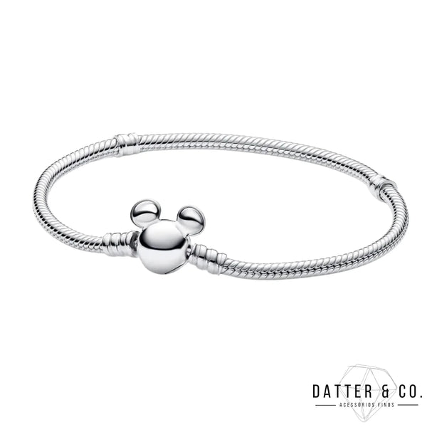 Aqui você encontra Pulseiras Femininas para todos os estilos! Pulseira Feminina de Prata, Ouro 18K e Pulseiras de Berloques, Berloques, Pulseiras de Berloques de Prata! Peças feitas para durar! Confira nossas promoções e leve frete grátis para todo o Brasil! Garantia de envio e devolução fácil.