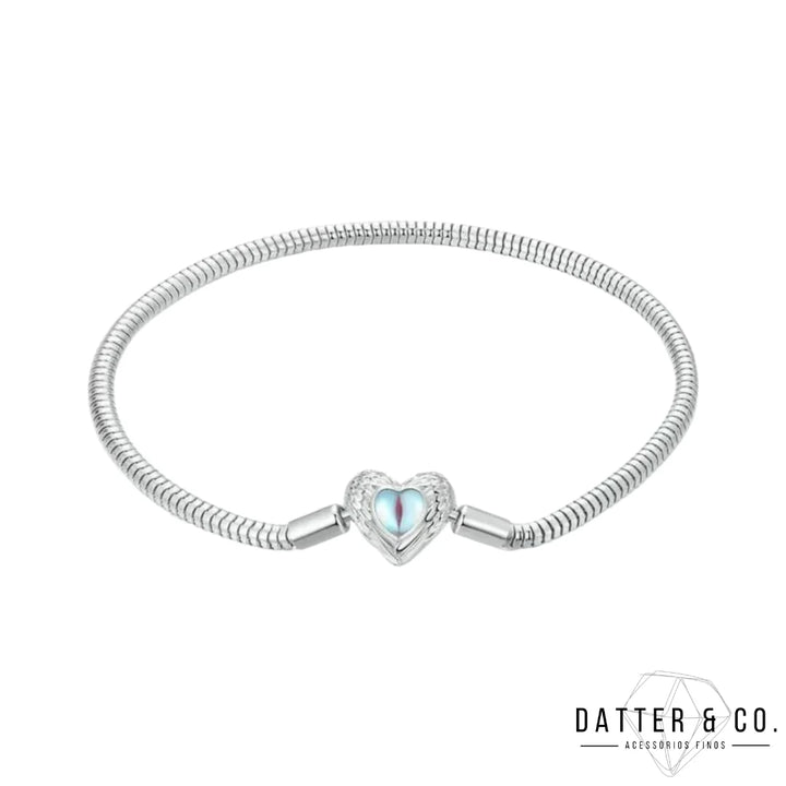 Aqui você encontra Pulseiras Femininas para todos os estilos! Pulseira Feminina de Prata, Ouro 18K e Pulseiras de Berloques, Berloques, Pulseiras de Berloques de Prata! Peças feitas para durar! Confira nossas promoções e leve frete grátis para todo o Brasil! Garantia de envio e devolução fácil.
