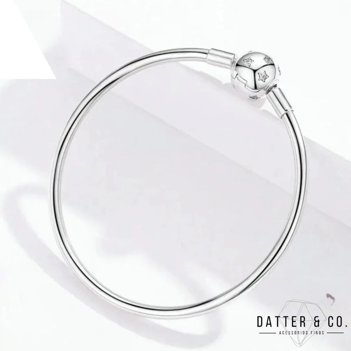 Aqui você encontra Pulseiras Femininas para todos os estilos! Pulseira Feminina de Prata, Ouro 18K e Pulseiras de Berloques, Berloques, Pulseiras de Berloques de Prata! Peças feitas para durar! Confira nossas promoções e leve frete grátis para todo o Brasil! Garantia de envio e devolução fácil.