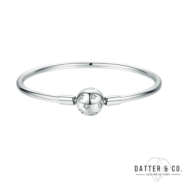 Aqui você encontra Pulseiras Femininas para todos os estilos! Pulseira Feminina de Prata, Ouro 18K e Pulseiras de Berloques, Berloques, Pulseiras de Berloques de Prata! Peças feitas para durar! Confira nossas promoções e leve frete grátis para todo o Brasil! Garantia de envio e devolução fácil.