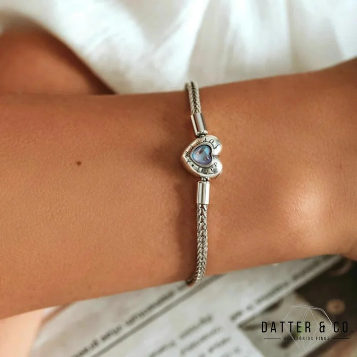 Aqui você encontra Pulseiras Femininas para todos os estilos! Pulseira Feminina de Prata, Ouro 18K e Pulseiras de Berloques, Berloques, Pulseiras de Berloques de Prata! Peças feitas para durar! Confira nossas promoções e leve frete grátis para todo o Brasil! Garantia de envio e devolução fáci