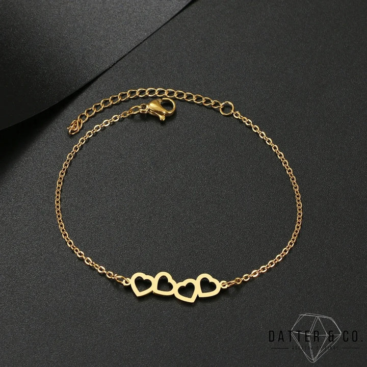 Aqui você encontra Pulseiras Femininas para todos os estilos! Pulseira Feminina de Prata, Ouro 18K e Pulseiras de Berloques, Berloques, Pulseiras de Berloques de Prata! Peças feitas para durar! Confira nossas promoções e leve frete grátis para todo o Brasil! Garantia de envio e devolução fácil.