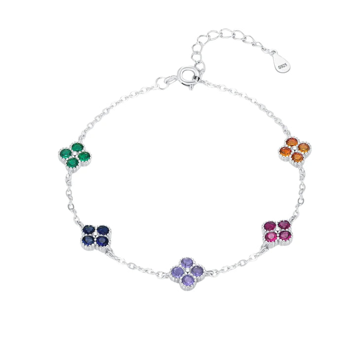 Aqui você encontra Pulseiras Femininas para todos os estilos! Pulseira Feminina de Prata, Ouro 18K e Pulseiras de Berloques, Berloques, Pulseiras de Berloques de Prata! Peças feitas para durar! Confira nossas promoções e leve frete grátis para todo o Brasil! Garantia de envio e devolução fácil.
