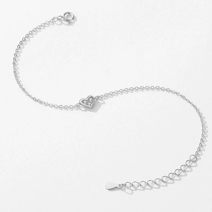 Aqui você encontra Pulseiras Femininas para todos os estilos! Pulseira Feminina de Prata, Ouro 18K e Pulseiras de Berloques, Berloques, Pulseiras de Berloques de Prata! Peças feitas para durar! Confira nossas promoções e leve frete grátis para todo o Brasil! Garantia de envio e devolução fácil.