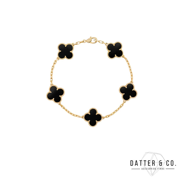 Aqui você encontra Pulseiras Femininas para todos os estilos! Pulseira Feminina de Prata, Ouro 18K e Pulseiras de Berloques, Berloques, Pulseiras de Berloques de Prata! Peças feitas para durar! Confira nossas promoções e leve frete grátis para todo o Brasil! Garantia de envio e devolução fácil.