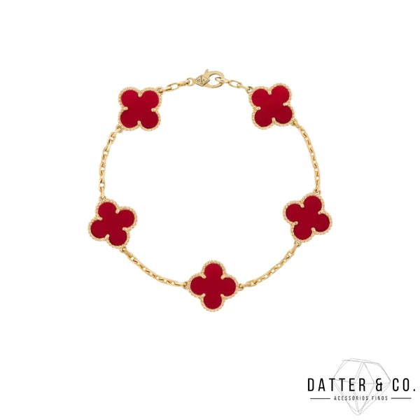 Aqui você encontra Pulseiras Femininas para todos os estilos! Pulseira Feminina de Prata, Ouro 18K e Pulseiras de Berloques, Berloques, Pulseiras de Berloques de Prata! Peças feitas para durar! Confira nossas promoções e leve frete grátis para todo o Brasil! Garantia de envio e devolução fácil.